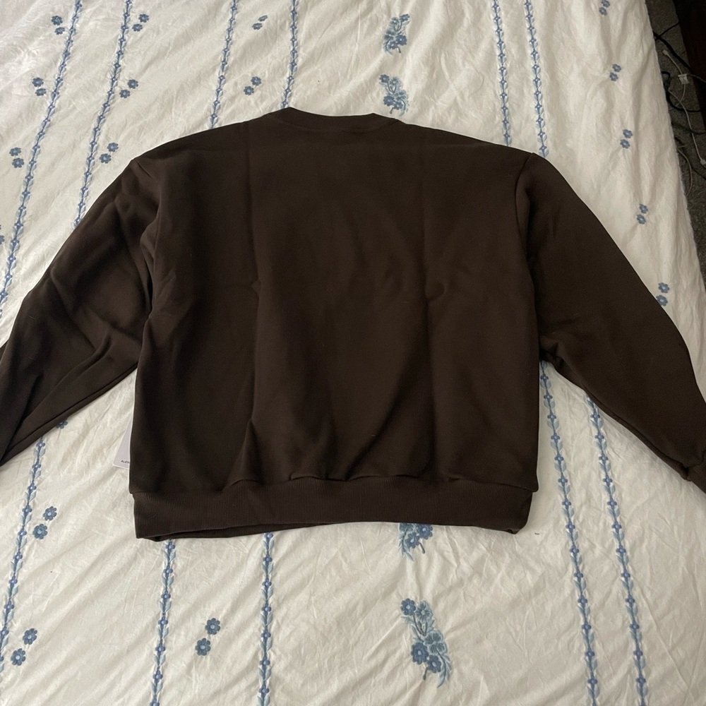 ALO Yoga Accolade Pullover - Picture 5 of 7